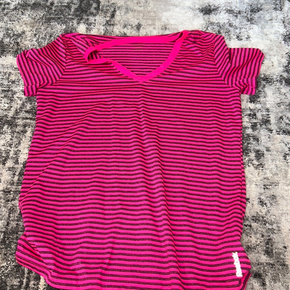 Women’s Top. Reebok.